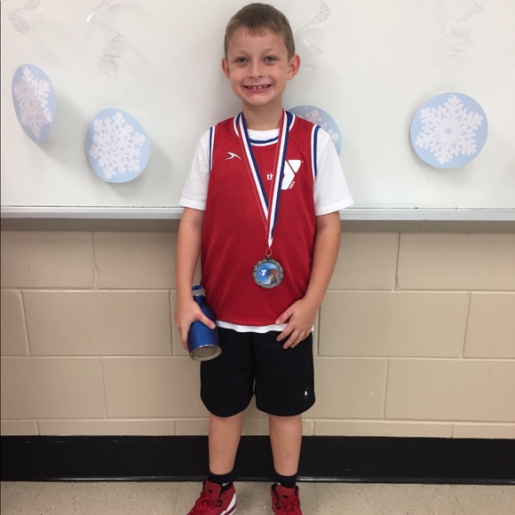 Welcome to my closet offers are always welcome !! - Picture 2 of 5